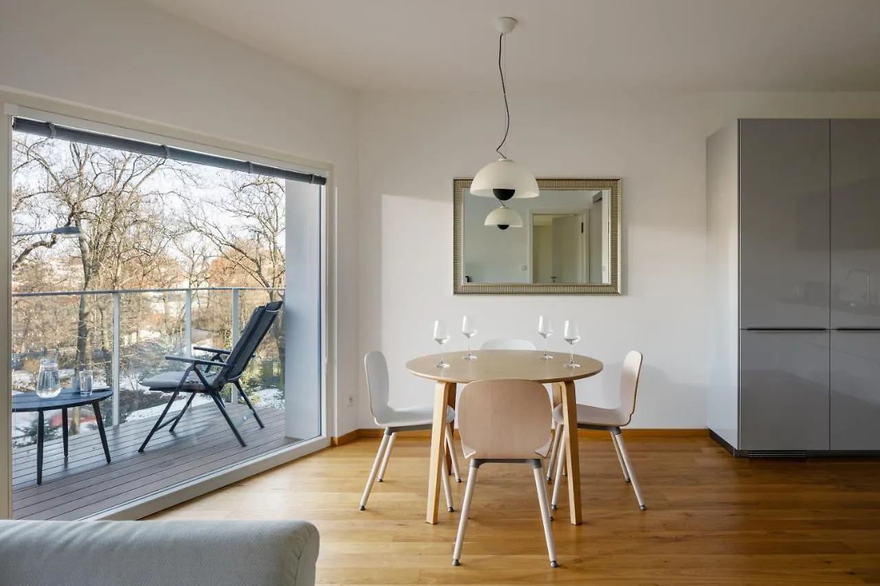 Airy & Stylish Flat In Smichov By Prague Days Apartment